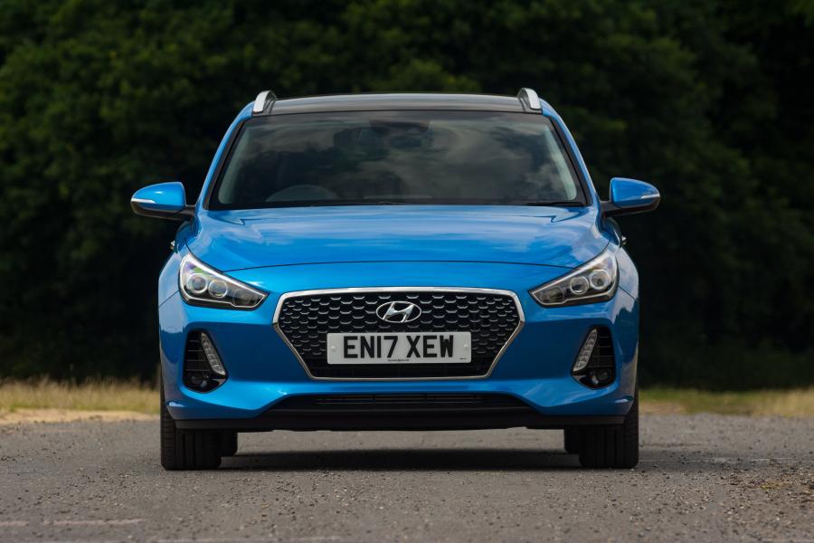  Hyundai i30 Tourer 2017 года  (UK) (фото 27 из 36)